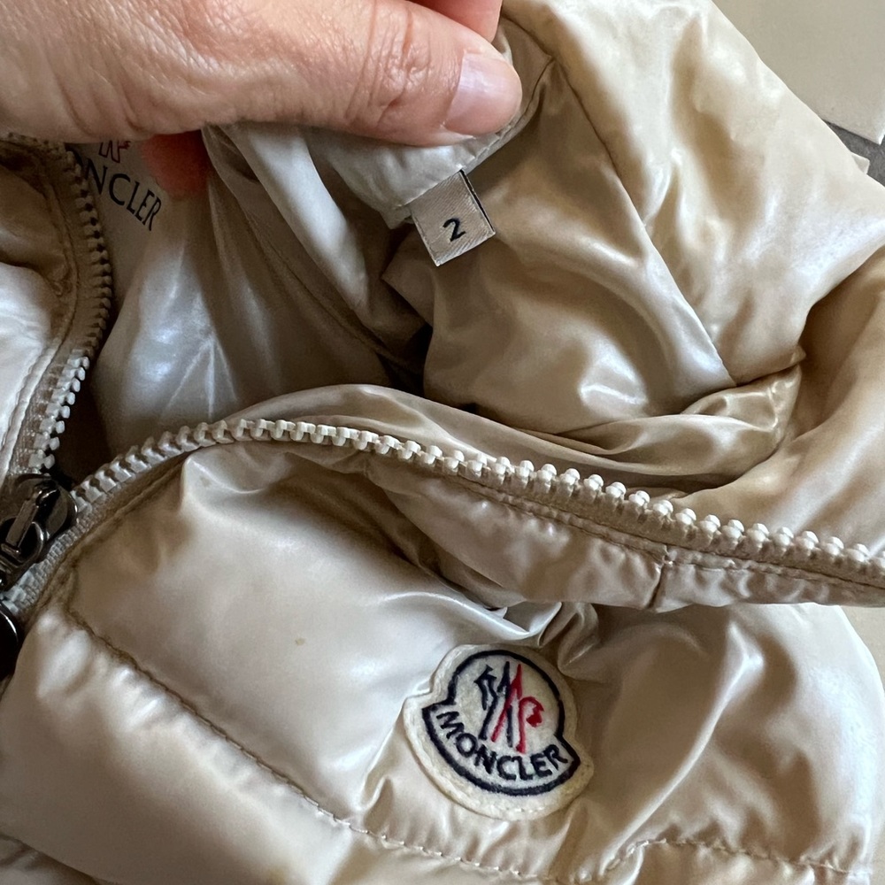 Moncler Ghany Vest - Picture 4 of 8